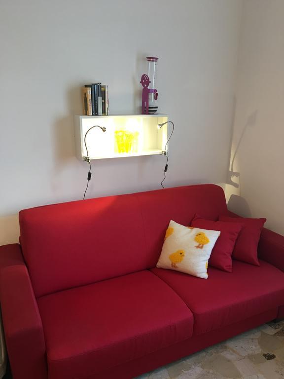 Mauro'S Studio Apartment Milan Luaran gambar