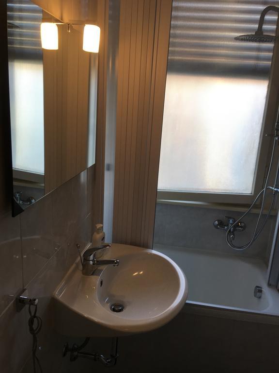 Mauro'S Studio Apartment Milan Luaran gambar